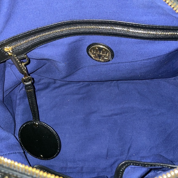 Tory Burch Large Black & Gold Robinson Satchel Purse-Great Condition - Picture 11 of 13